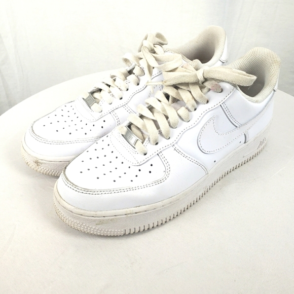 Nike Air Force One's White Leather Shoes Sz 8 - Picture 1 of 8